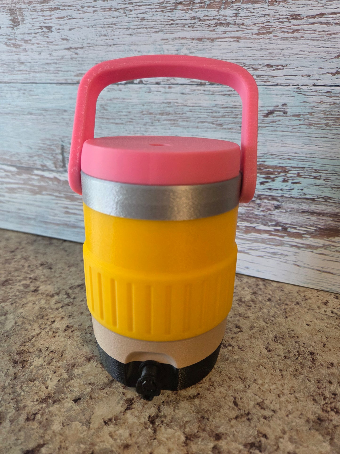 Teacher pencil can cooler